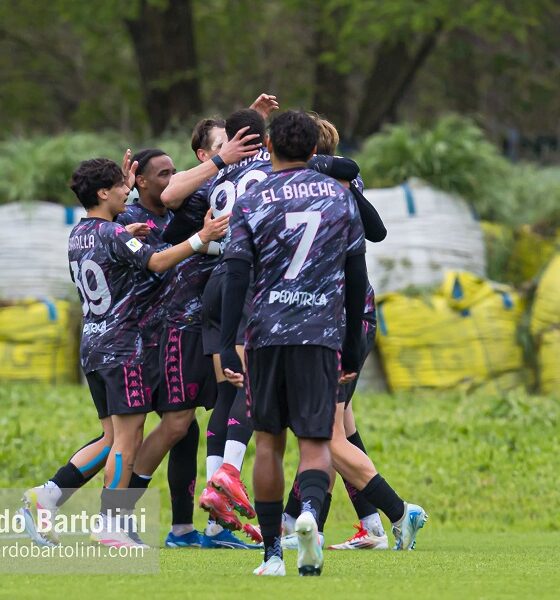 Empoli esultanza - Foto LEONARDO BARTOLINI