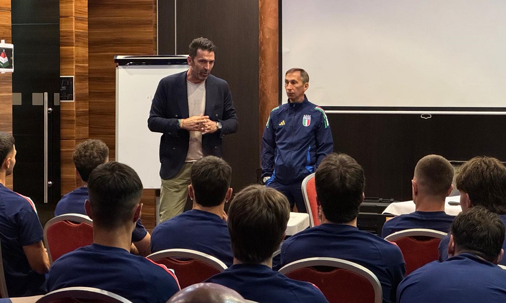 Buffon con Nunziata (Credit FIGC)