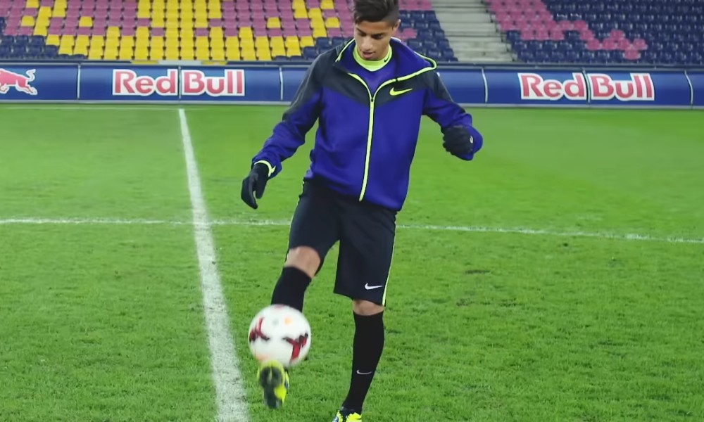 Hachim Mastour