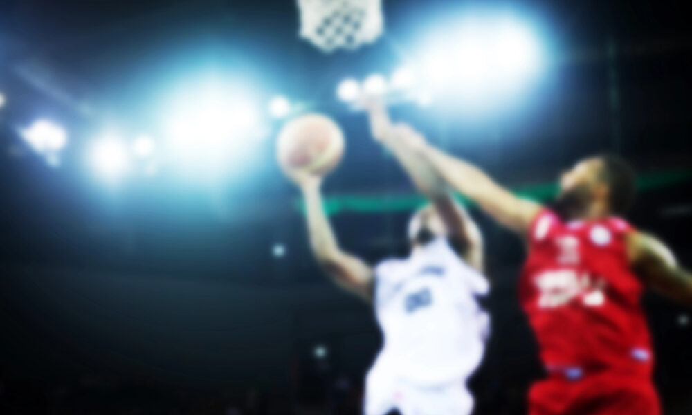 Partita di basket (© Depositphotos)