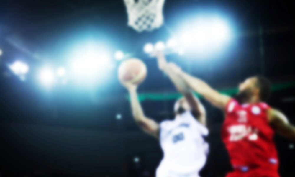 Partita di basket (© Depositphotos)