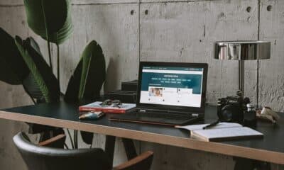 Notebook su una scrivania
